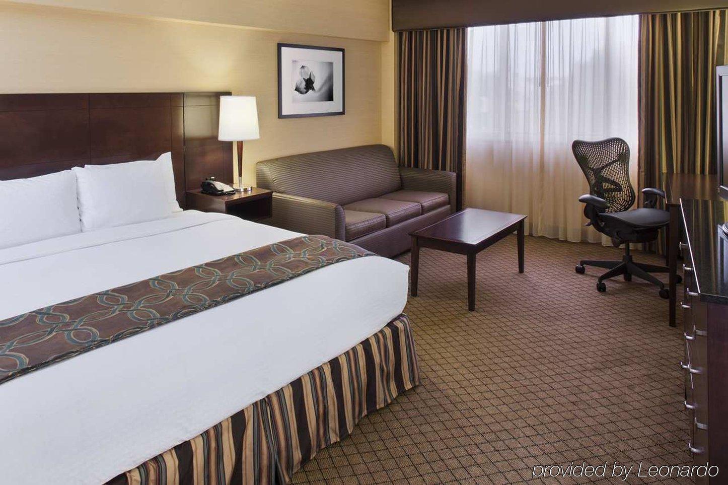 Doubletree By Hilton Atlanta North Druid Hills/Emory Area Hotel Room photo